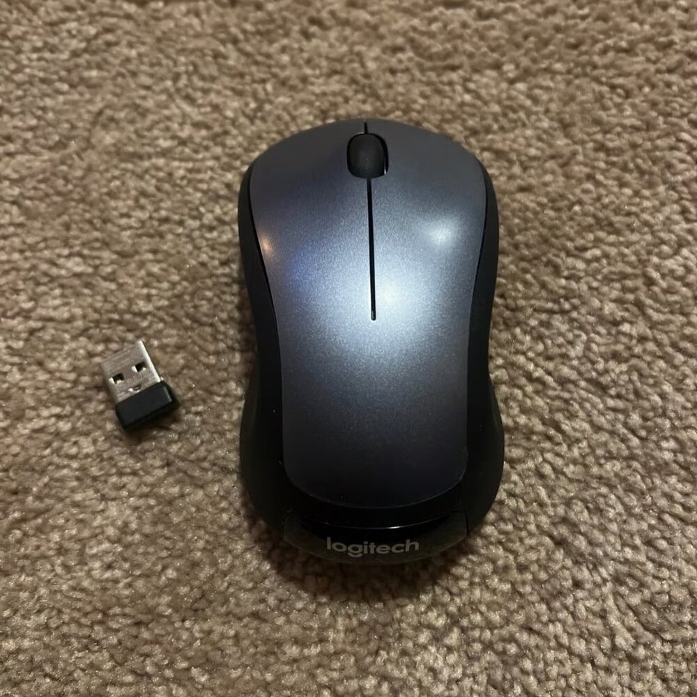 Logitech M310 Wireless Bluetooth‎ Mouse - Picture 2 of 4